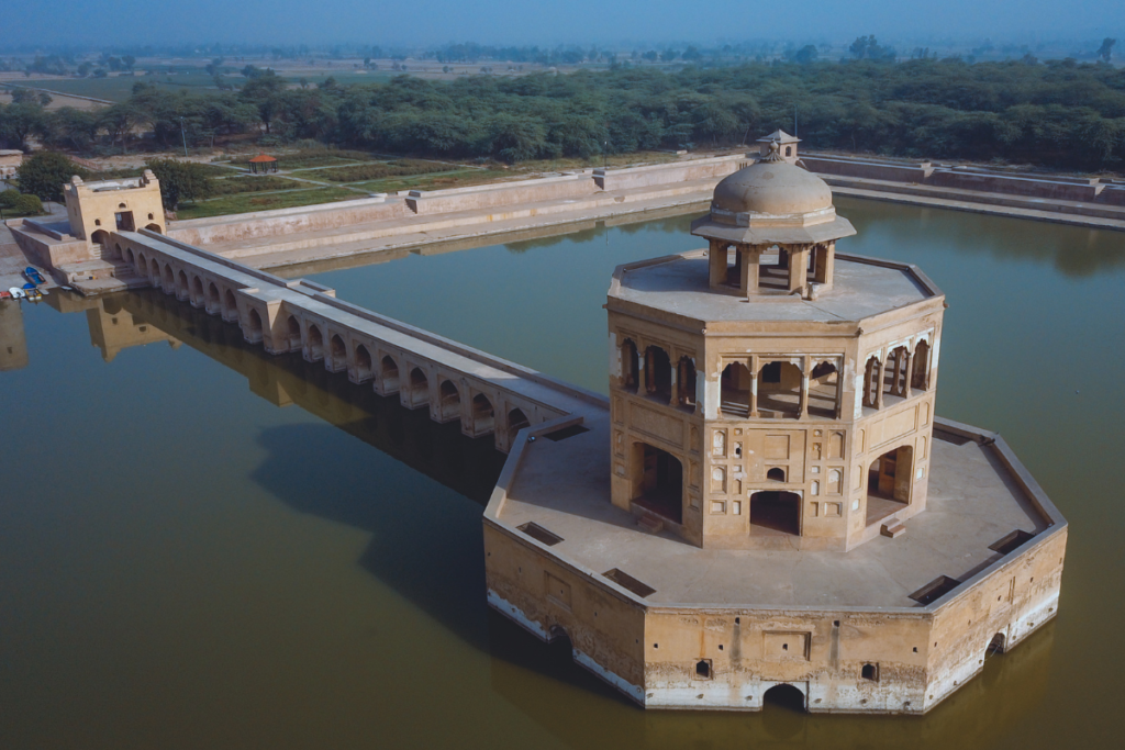 Hiran Minar