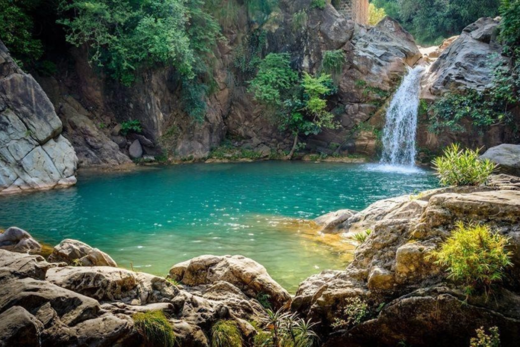 Neela Sandh Waterfall